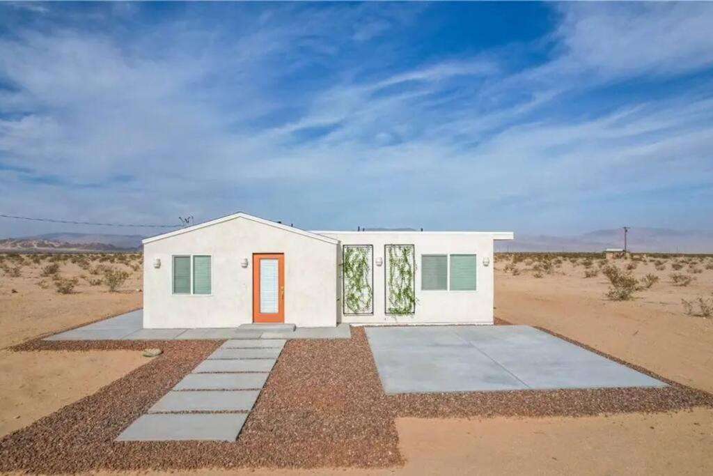Serene Modern Home Backdoor With Great Wifi, Games, Movies, Patio Seating And Bbq Easy Access To North Joshua Tree National Park In 10 Minutes 二十九棕榈村 外观 照片