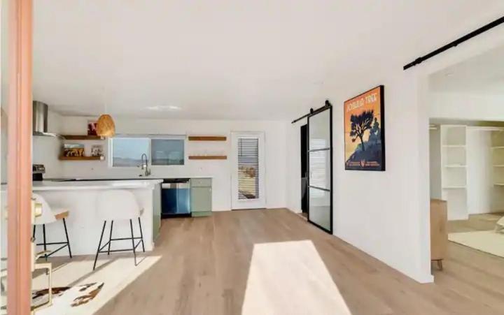 Serene Modern Home Backdoor With Great Wifi, Games, Movies, Patio Seating And Bbq Easy Access To North Joshua Tree National Park In 10 Minutes 二十九棕榈村 外观 照片