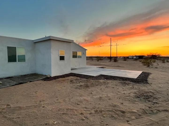 Serene Modern Home Backdoor With Great Wifi, Games, Movies, Patio Seating And Bbq Easy Access To North Joshua Tree National Park In 10 Minutes 二十九棕榈村 外观 照片