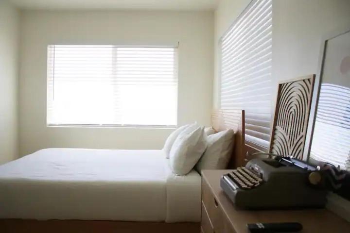 Serene Modern Home Backdoor With Great Wifi, Games, Movies, Patio Seating And Bbq Easy Access To North Joshua Tree National Park In 10 Minutes 二十九棕榈村 外观 照片
