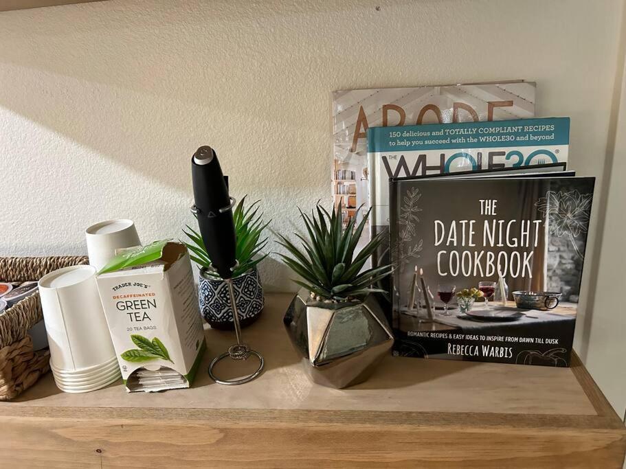 Serene Modern Home Backdoor With Great Wifi, Games, Movies, Patio Seating And Bbq Easy Access To North Joshua Tree National Park In 10 Minutes 二十九棕榈村 外观 照片