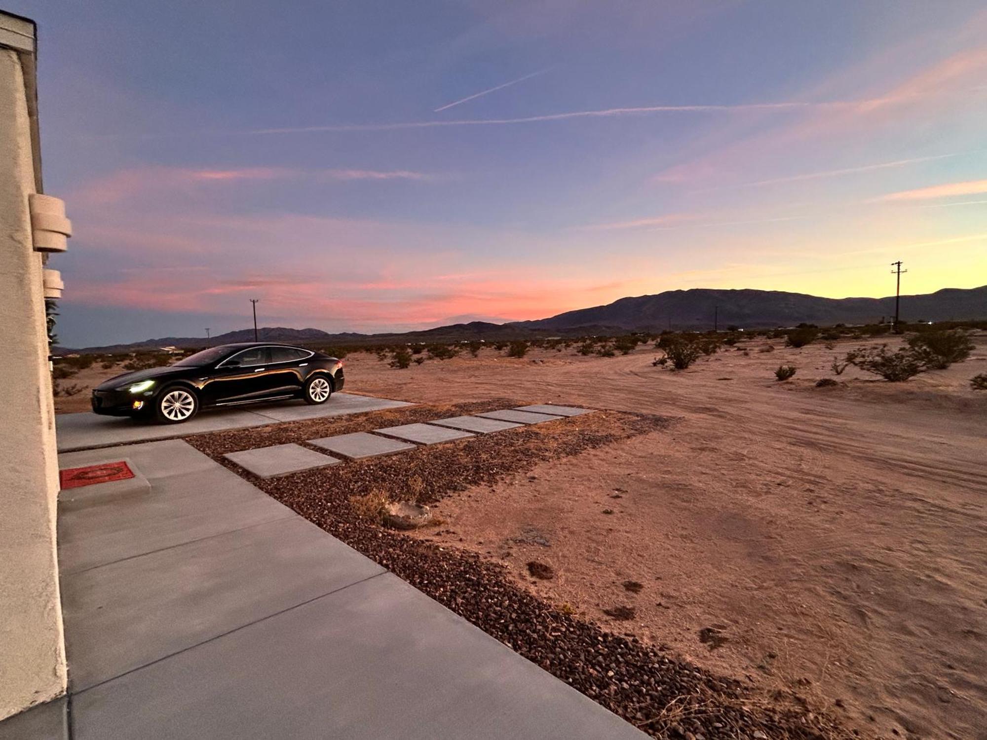 Serene Modern Home Backdoor With Great Wifi, Games, Movies, Patio Seating And Bbq Easy Access To North Joshua Tree National Park In 10 Minutes 二十九棕榈村 外观 照片